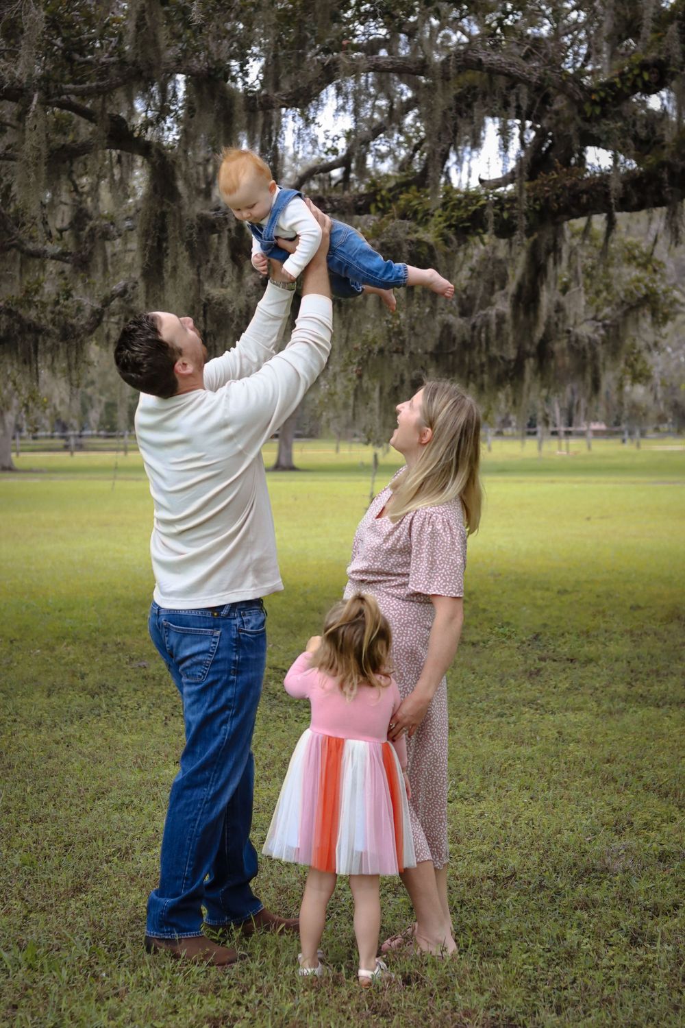 Family, Couples, Engagement, Maternity, Mini session, holiday, fun, Sebastian, Lifestyle, warm, candid, Vero beach