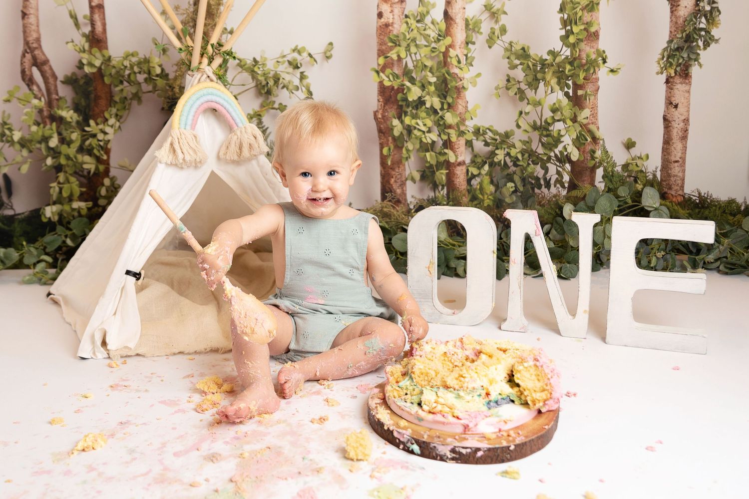 Cake Smash Photoshoot Rainbow