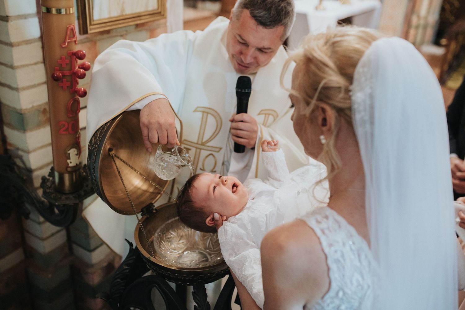 chrzest święty. Fotograf na chrzciny Olsztyn.1