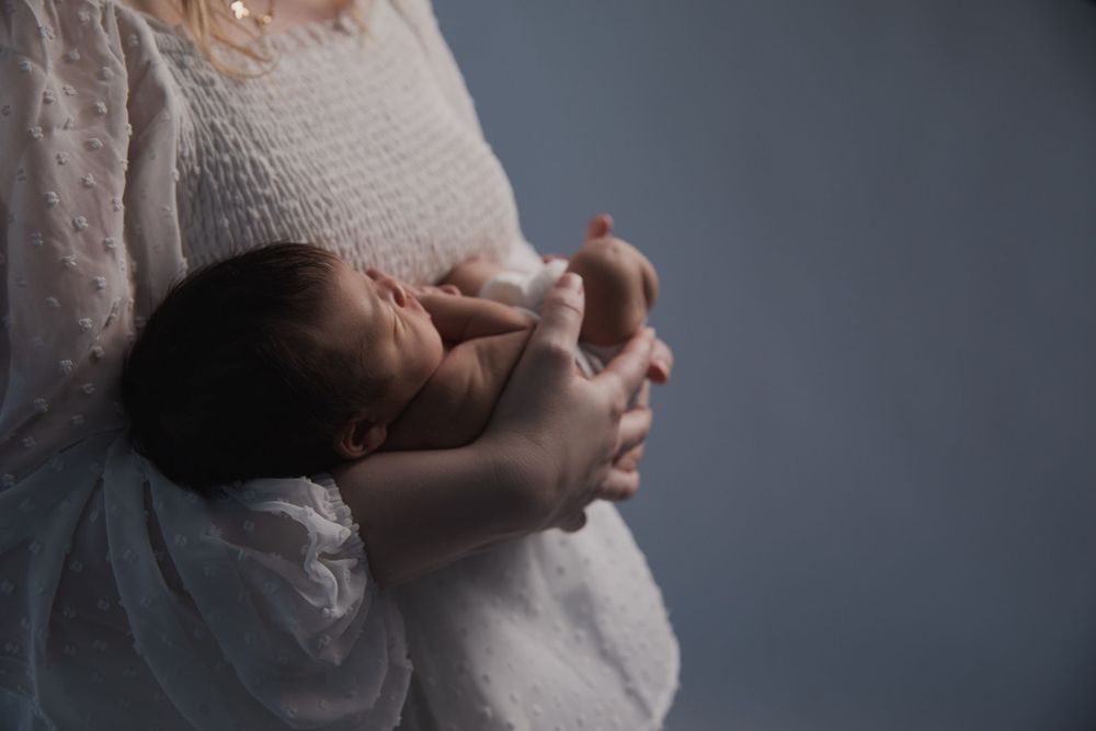 Luna's Newborn Shoot in studio | Niagara Photography | Welland Photography | St. Catharines Photography