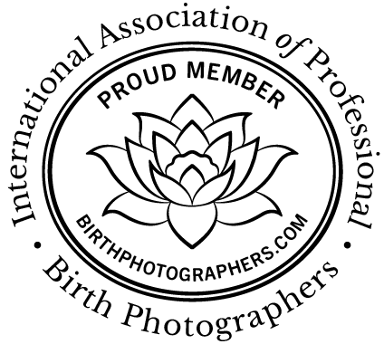 International Association of Professional Birth Photographers code of ethics badge.