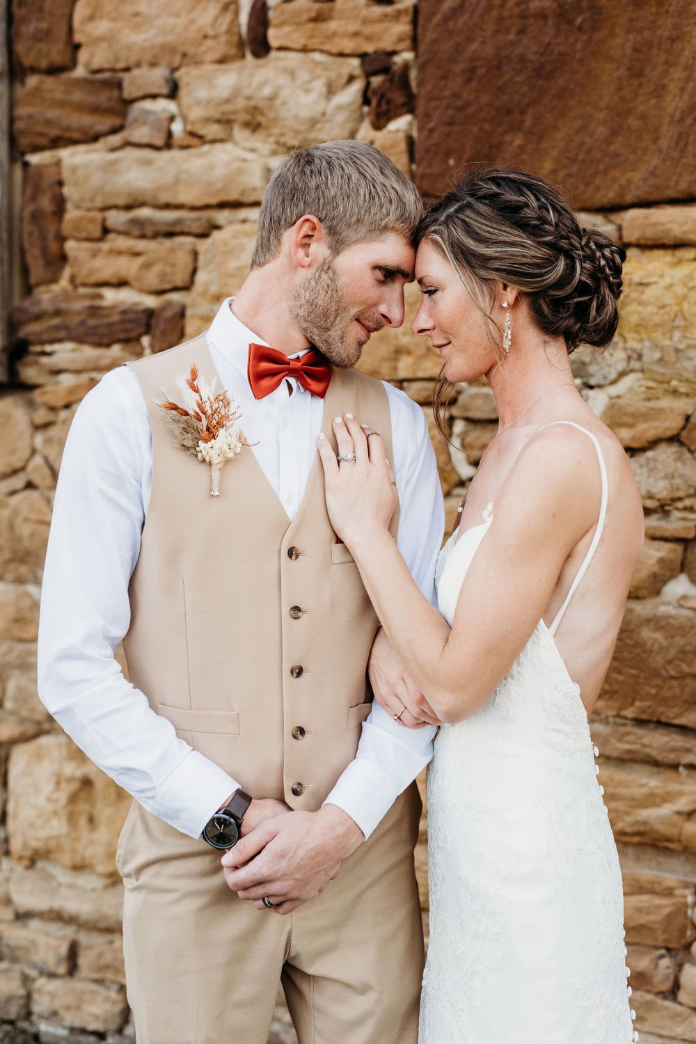 wedding in Amana Iowa sage and ivy photography wedding photography Iowa corridor midwest