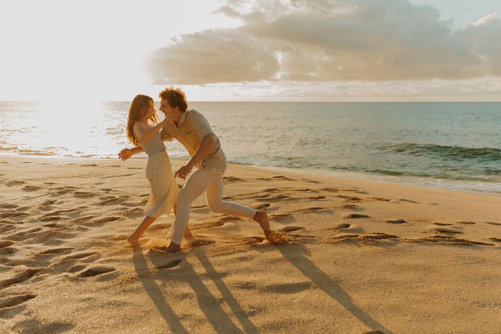 Oahu Couples Photographer | Oahu Wedding Photographer | Hawaii Wedding Photographer | Oahu Engagement photoshoot