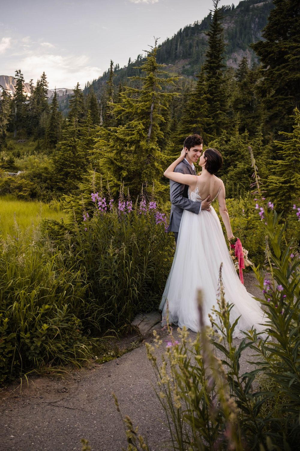 Washington elopement photographer washington wedding photographer north cascades photographer