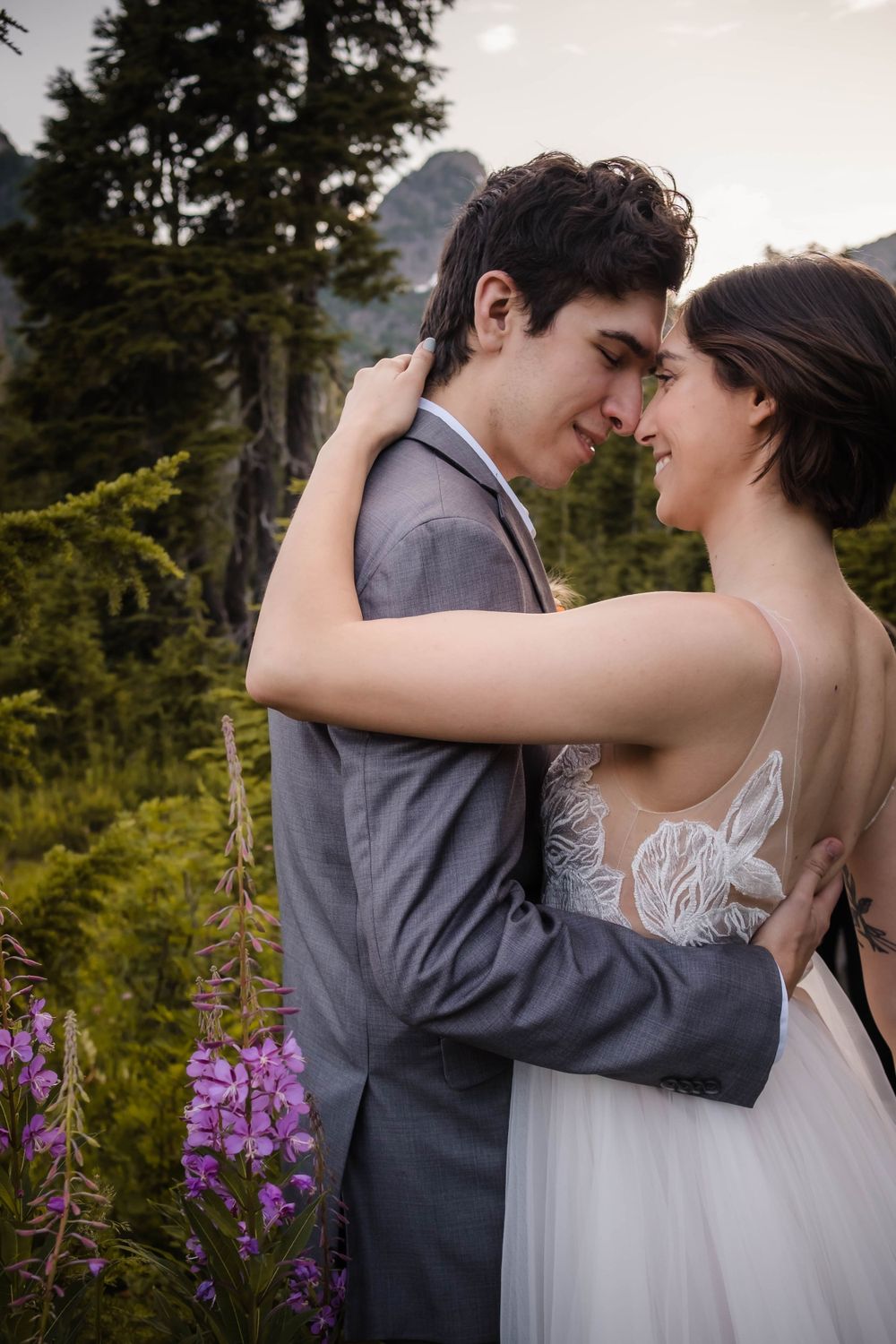 Washington elopement photographer washington wedding photographer north cascades photographer