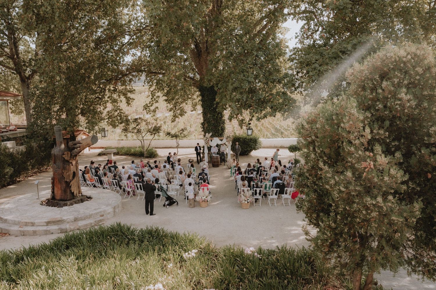 wedding ceremony at Quinta da pacheca in Regua Portugal
