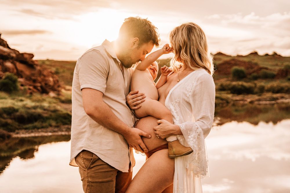 Karratha photographer Carley V Photography Family Maternity Newborn photographer golden hour sunset