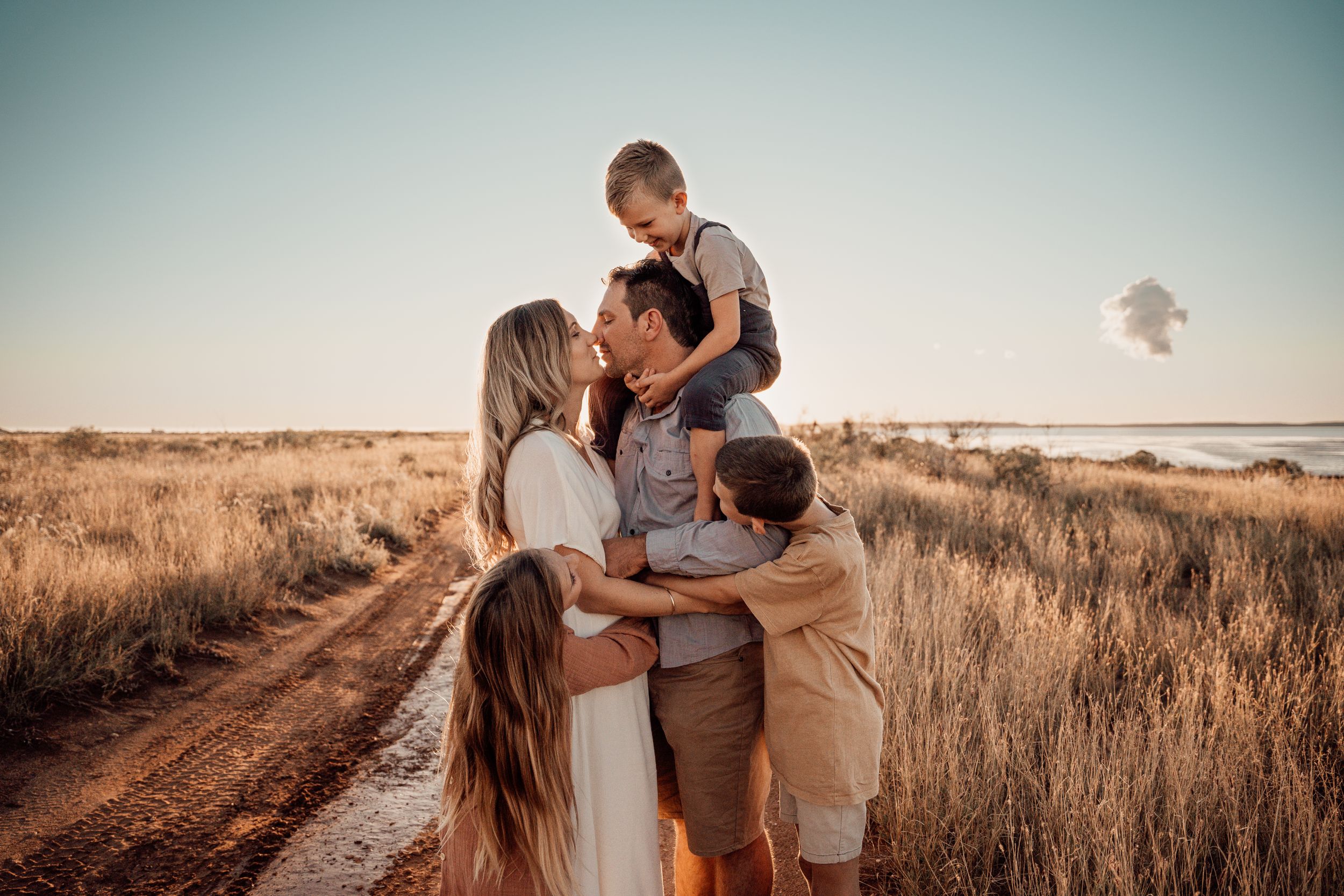 Karratha photographer Carley V Photography Family Maternity Newborn photographer golden hour sunset