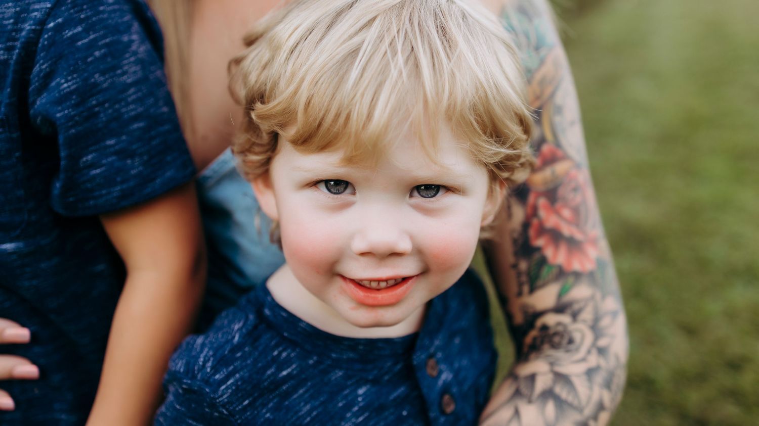 newborn_senior_family_milestone_cakesmash_SouthernIllinois_Herrin_Marion_Carterville_Benton_MtVernon-41.jpg