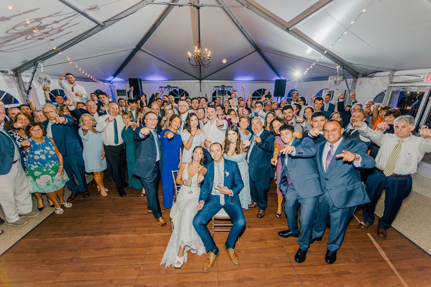 RUST MANOR HOUSE LEESBURG VIRGINIA WEDDING PICTURES RECEPTION