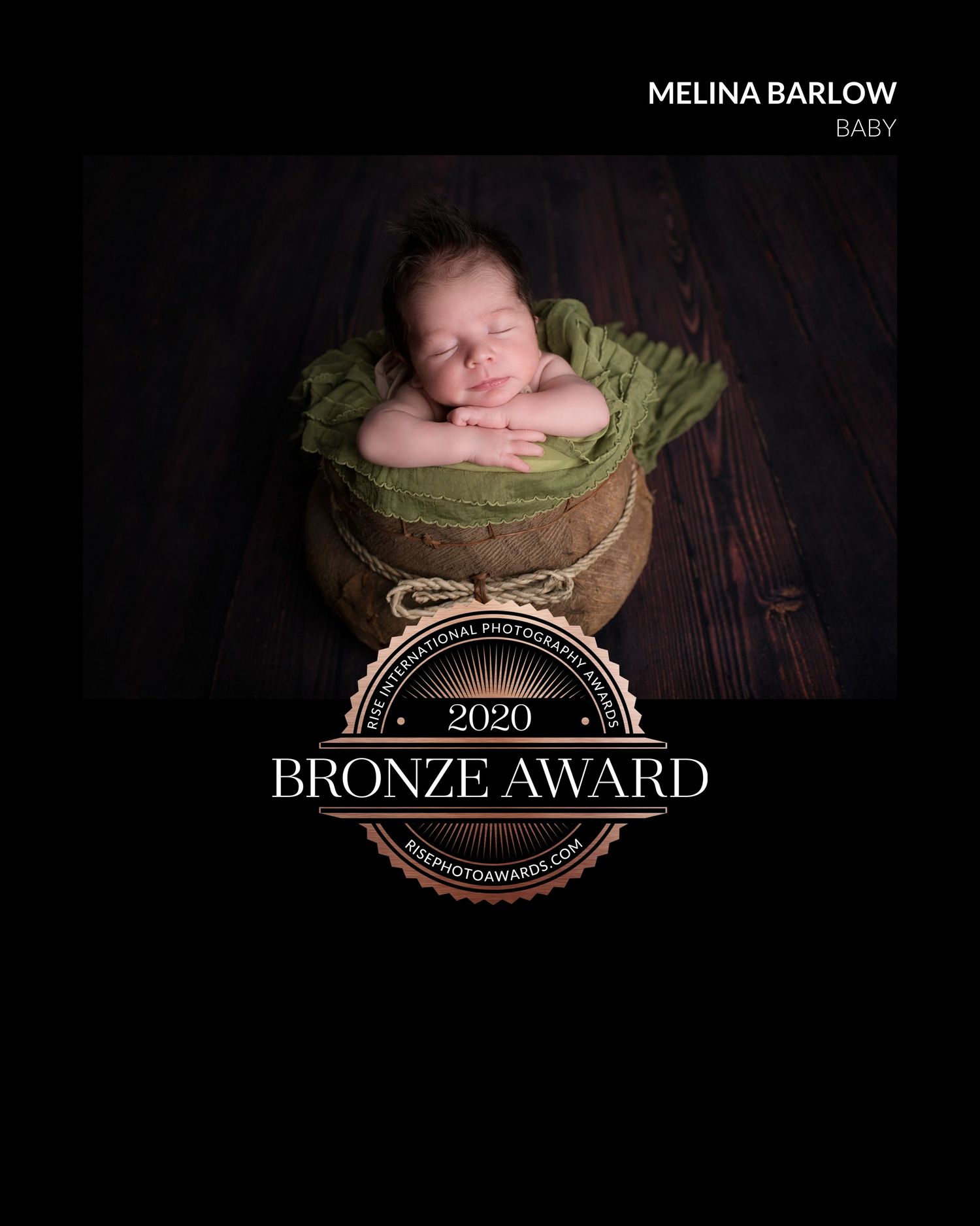 Melbourne Maternity, Newborn, Baby, Cake smash and family photographer located in South Morang Melbourne.
Baby Snapz is run by Melina Barlow