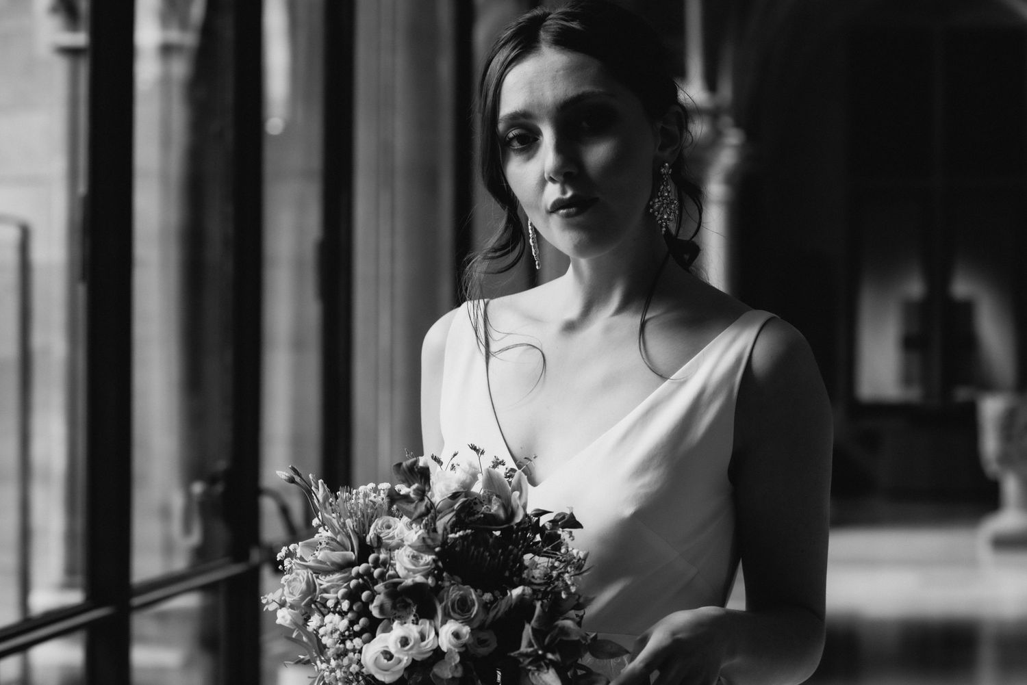 modern wedding photographer belgium Brussels black and white bridal portrait