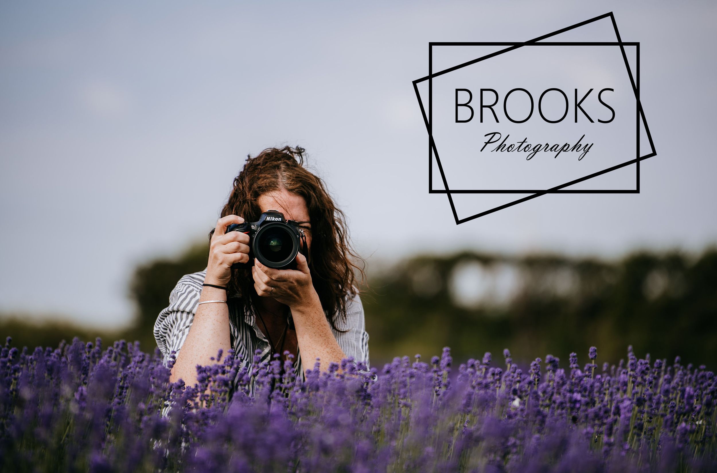 Hi I am Rachel Brooks, A Plymouth, Devon based wedding, family, newborn and pet photographer covering the South West and beyond.