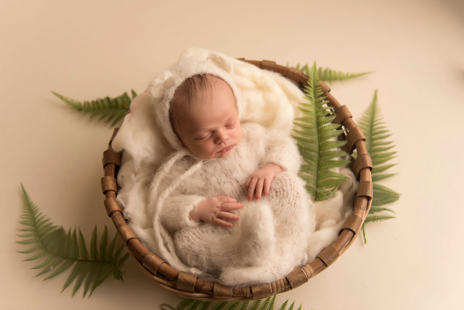 earthy newborn photo, Vermont newborn photography