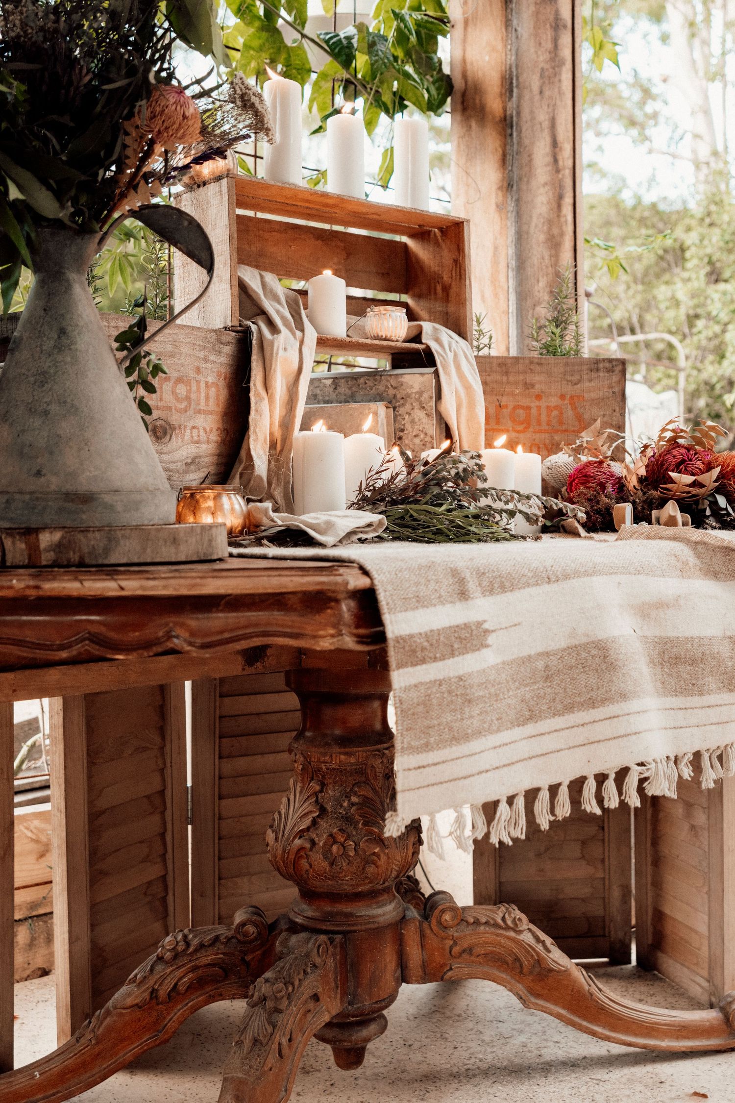 Beautiful rustic decorations at Nature Domes