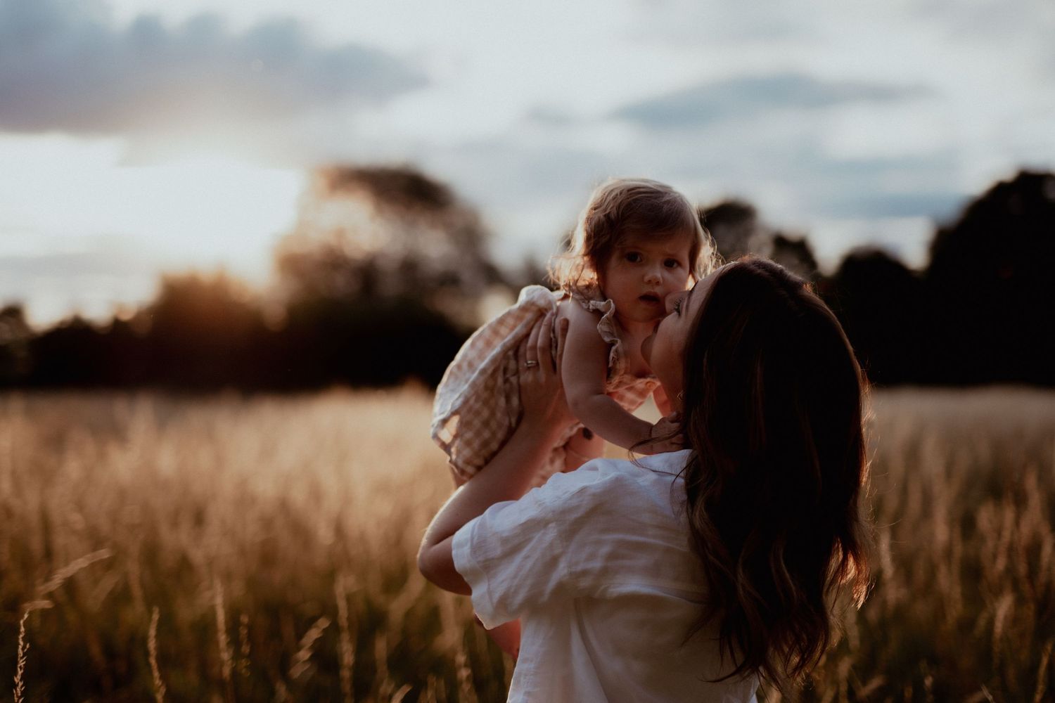 Oxfordshire Outdoors Wheat Field Family Photography