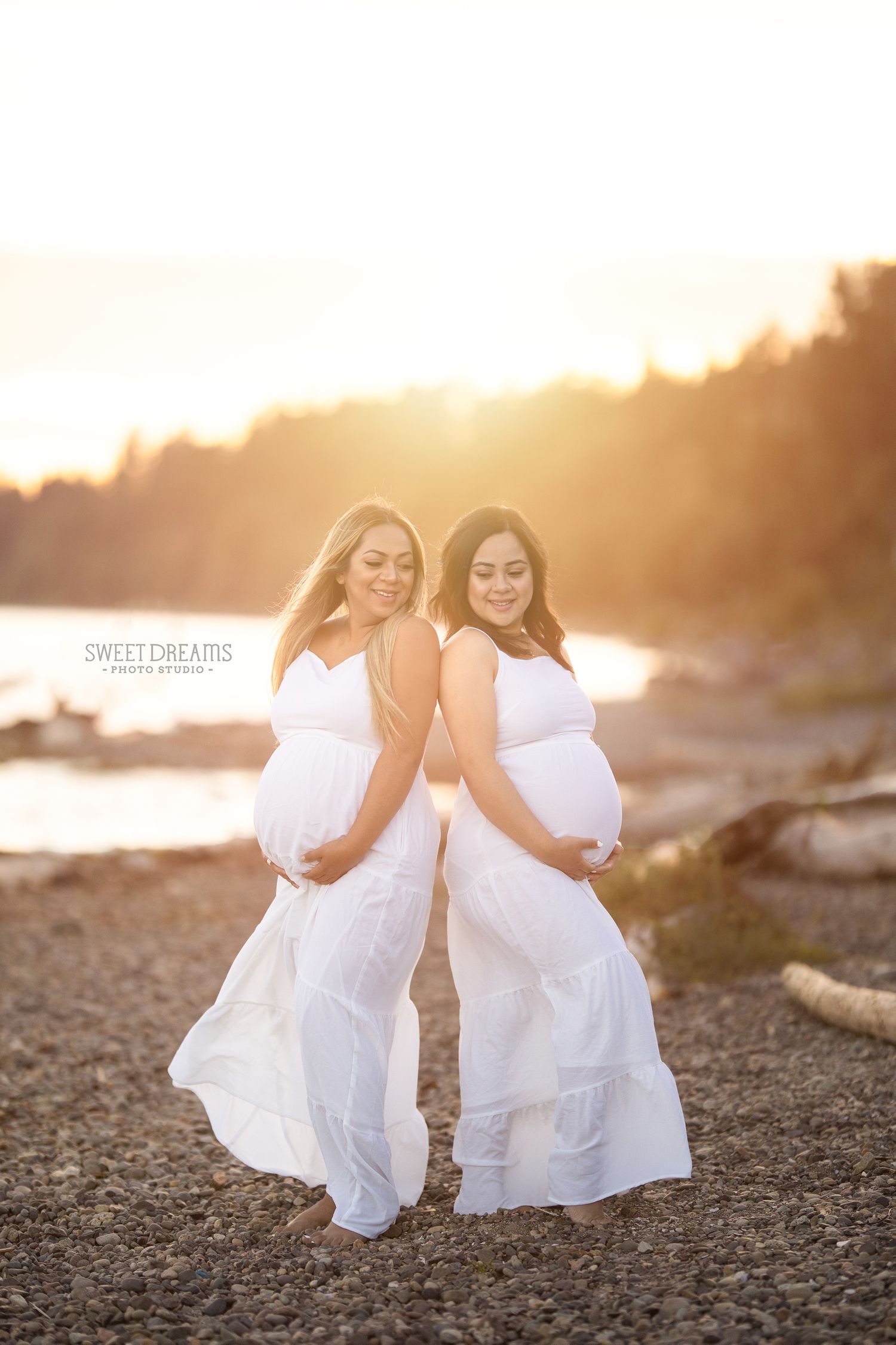 Surrey BC Vancouver Maternity Pregnancy Photos - Sweet Dreams Photo Studio