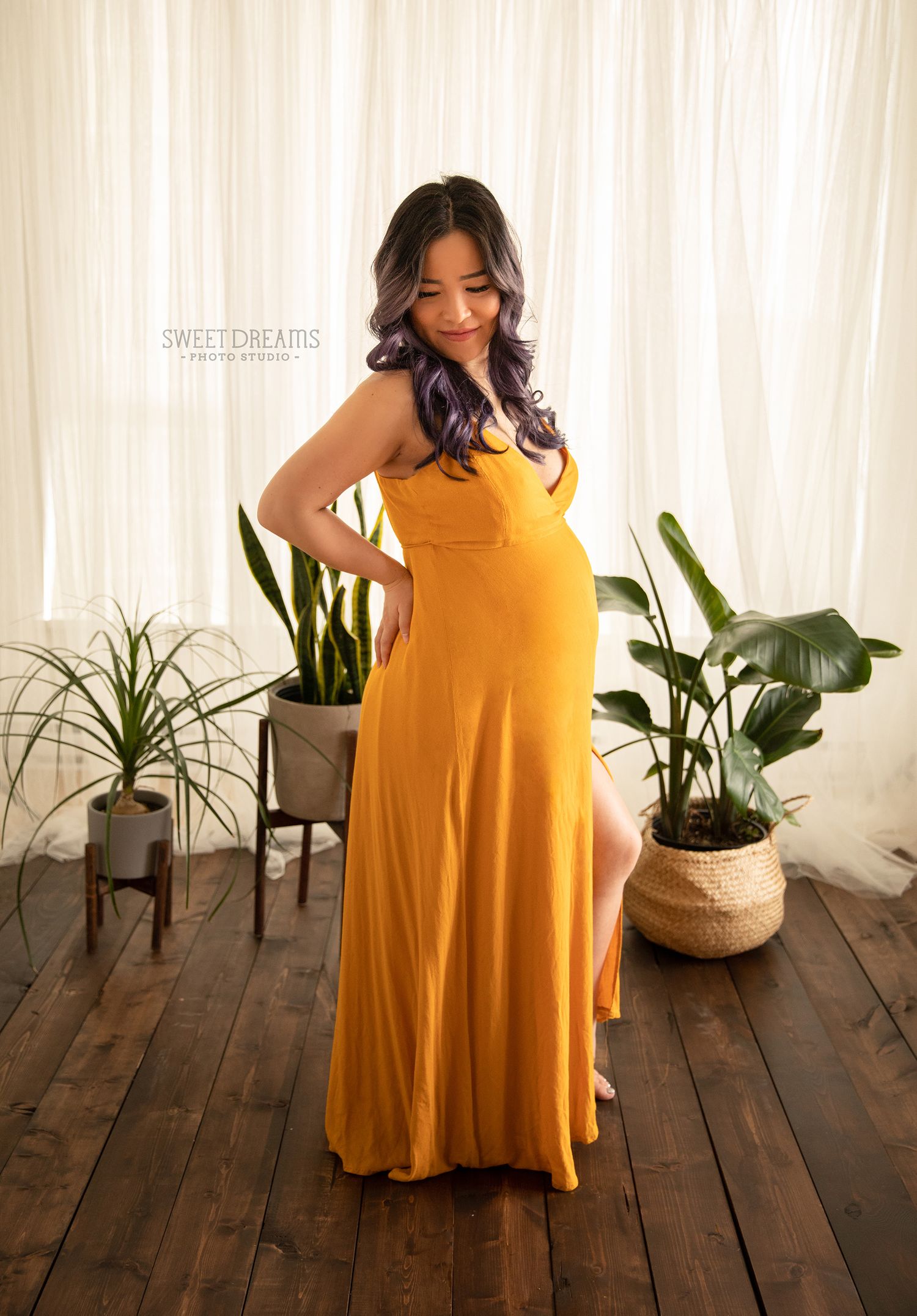Surrey BC Vancouver Maternity Pregnancy Photos - Sweet Dreams Photo Studio