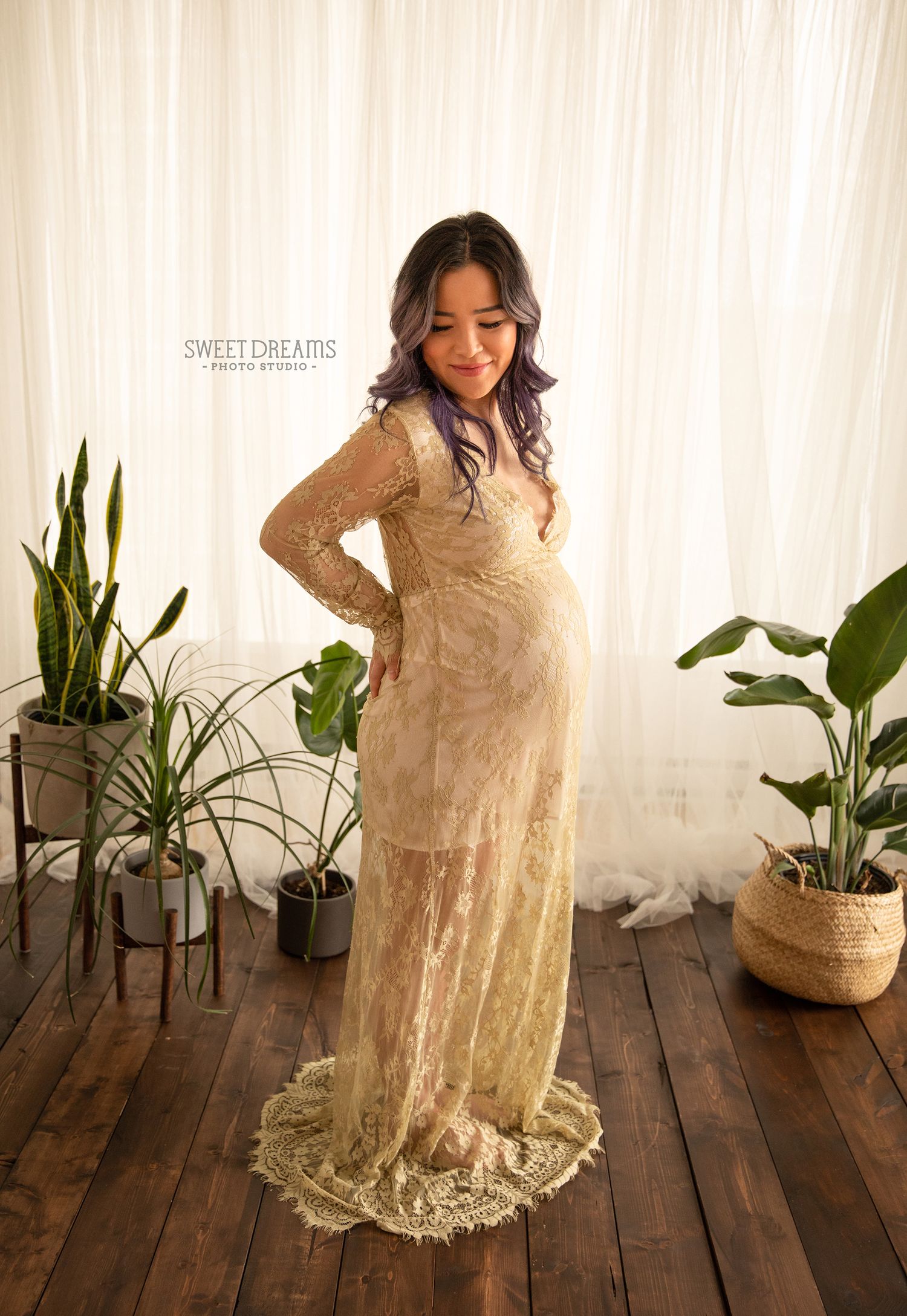Surrey BC Vancouver Maternity Pregnancy Photos - Sweet Dreams Photo Studio