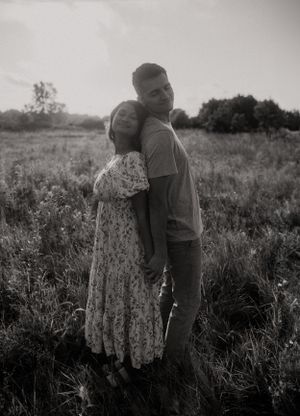Michigan Engagement Photographer | Creative Art By Bree