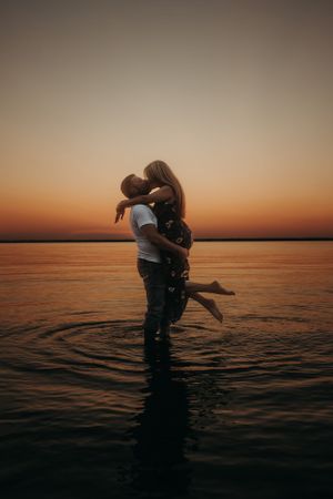 Michigan Engagement Photographer | Creative Art By Bree