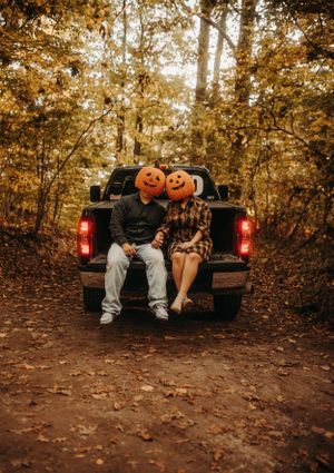 Michigan Engagement Photographer | Creative Art By Bree