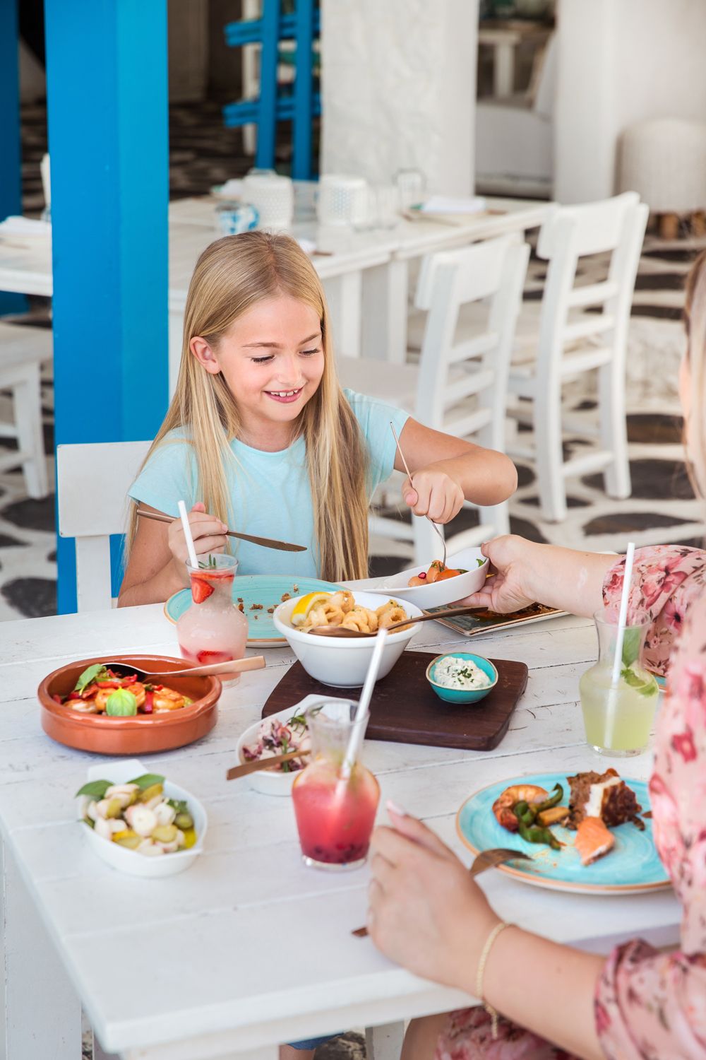 portrait youtube facebook google photograph photography weddings studio headshots fashion dubai kids beauty food