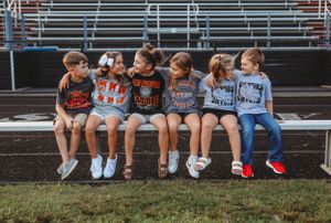 kindergarten graduation photos with friends, port allegheny gators, kids, friends, photography