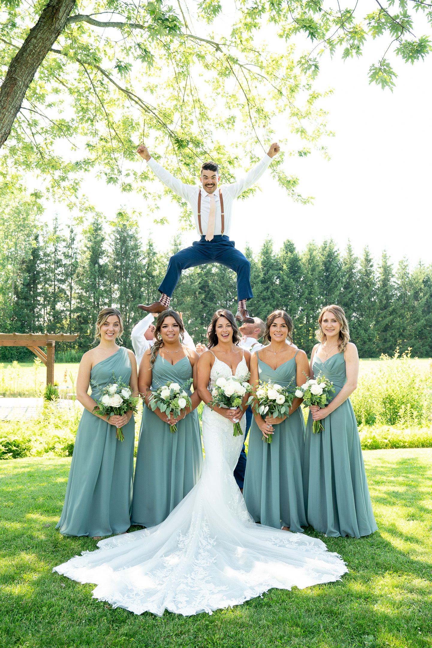 gta wedding photographer and videographer toronto - fun wedding group photo ideas