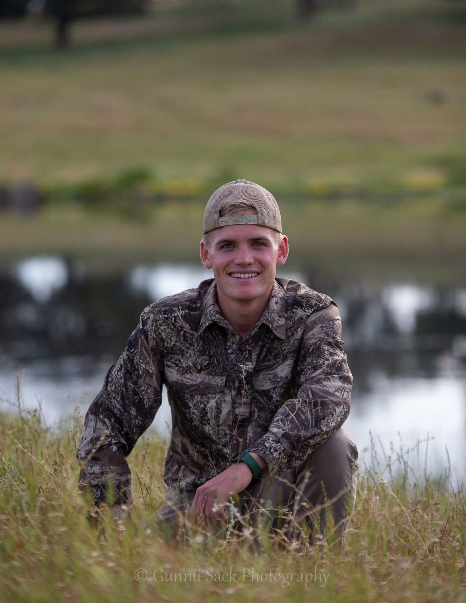 gunnii sack photography, bow hunter, pond, ranch, class of 2022