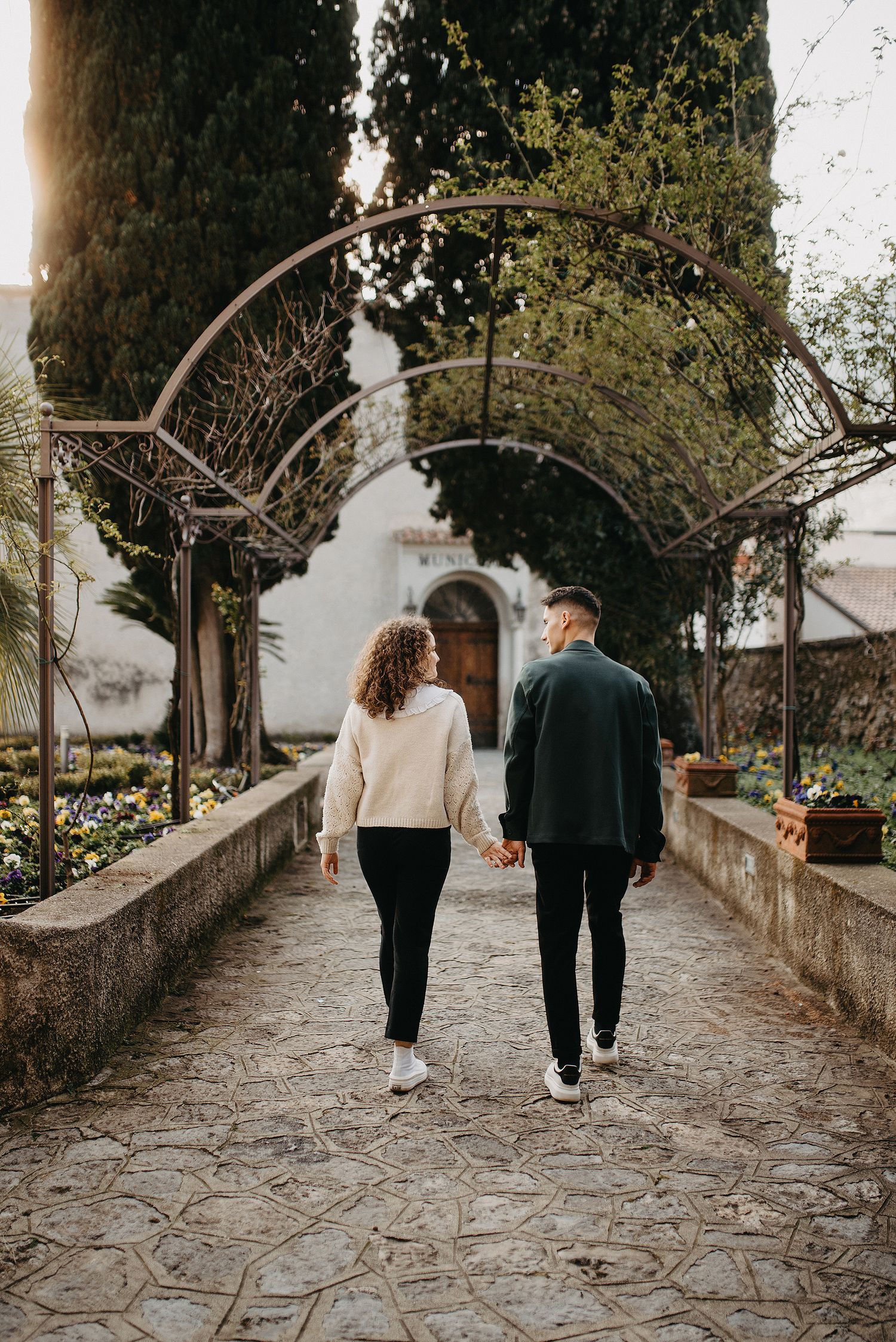 Amalfi Coast Photographer - Positano, Ravello, Amalfi, Maiori elopement, proposal, wedding creator. Book your photoshoot.