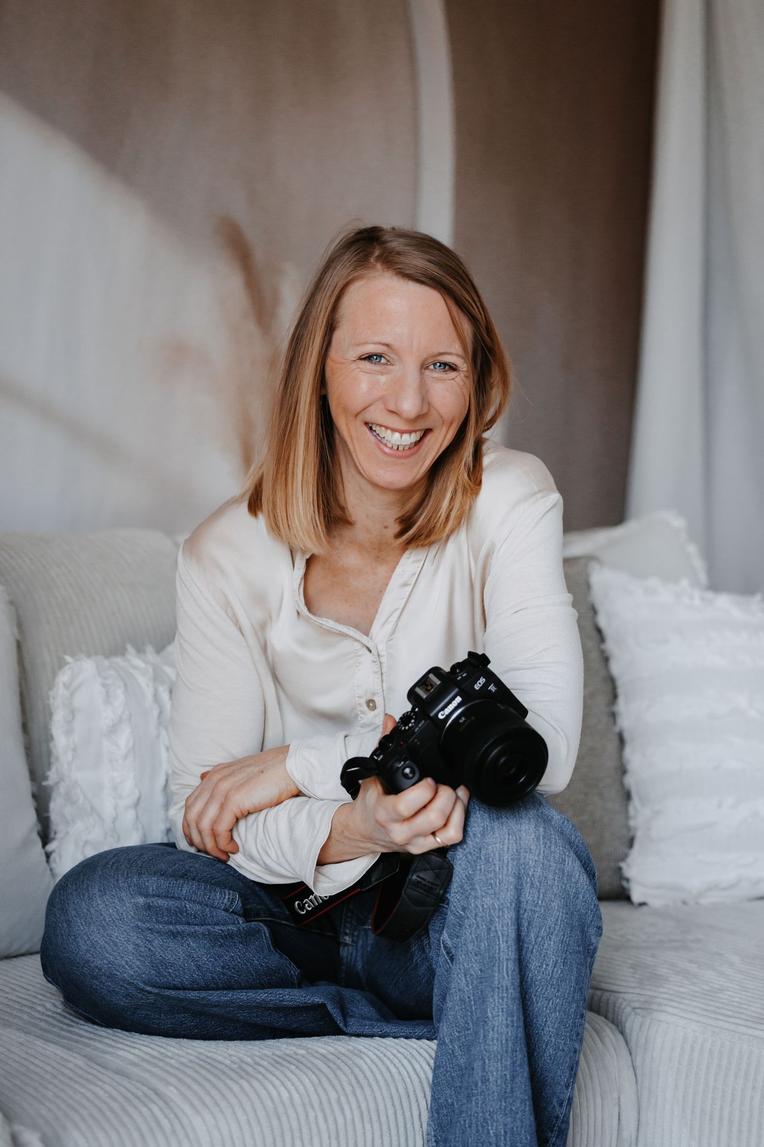Freundliche Fotografin für die Natur, Familie, Babybauch, Lieblingsmensch. Authentische, natürliche und liebevolle Bilder.