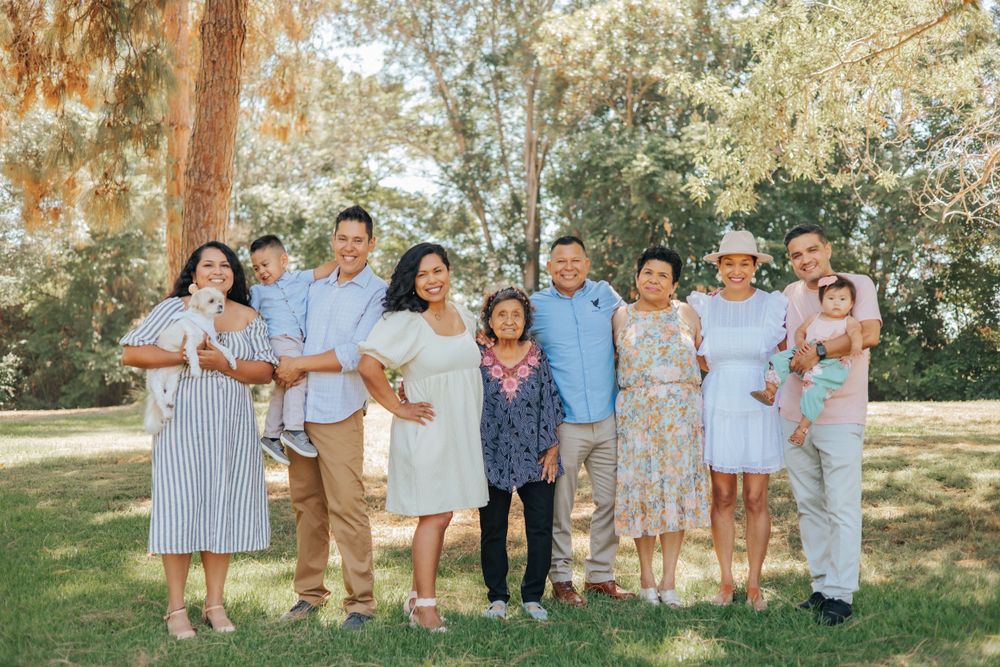 Outdoor Family Reunion Portraits