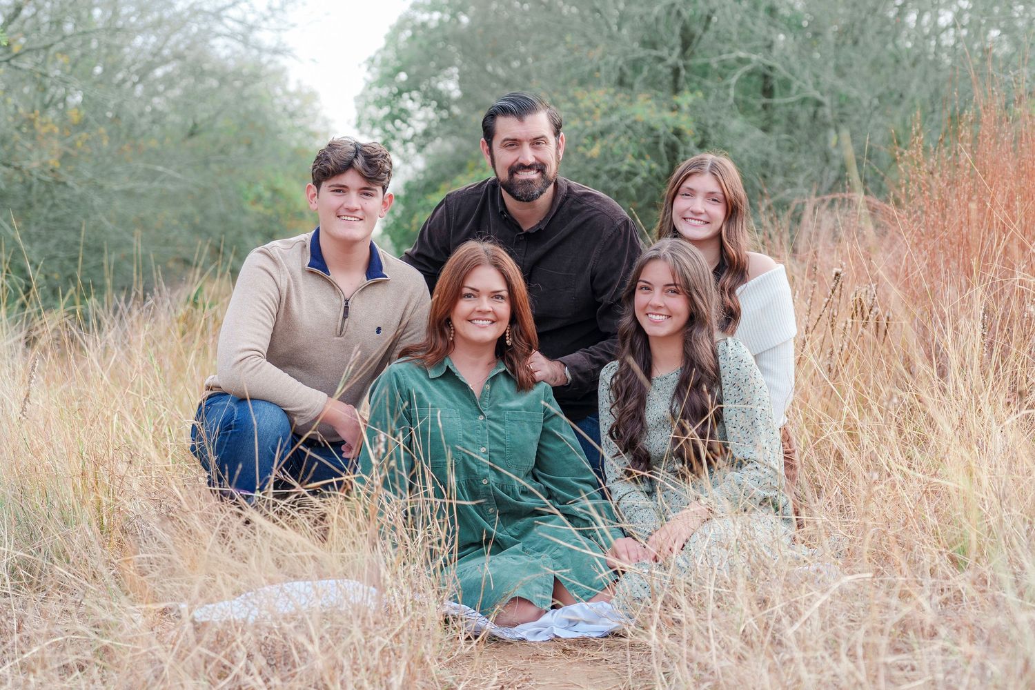 fall family photo session fall photos photography family on the bridge leaves fall colors outdoors golden hour Keller TX