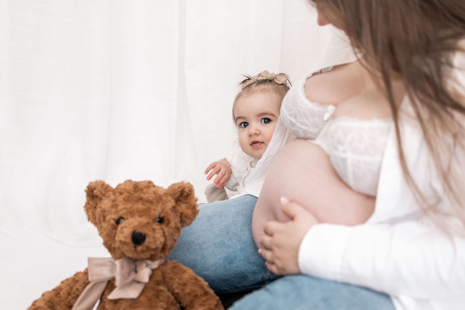 mummy baby and bump maternity session Tameside photography photographer