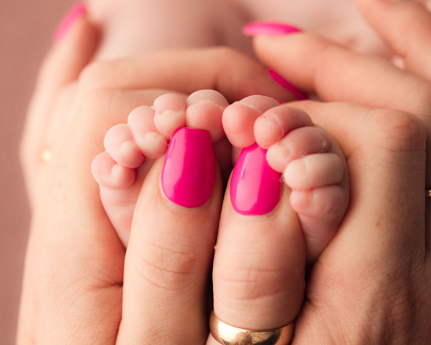 Palmerston North Newborn Baby Family Photographer. Macro toes