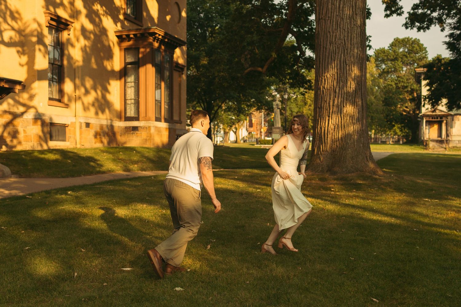 Romantic couple's session in open field