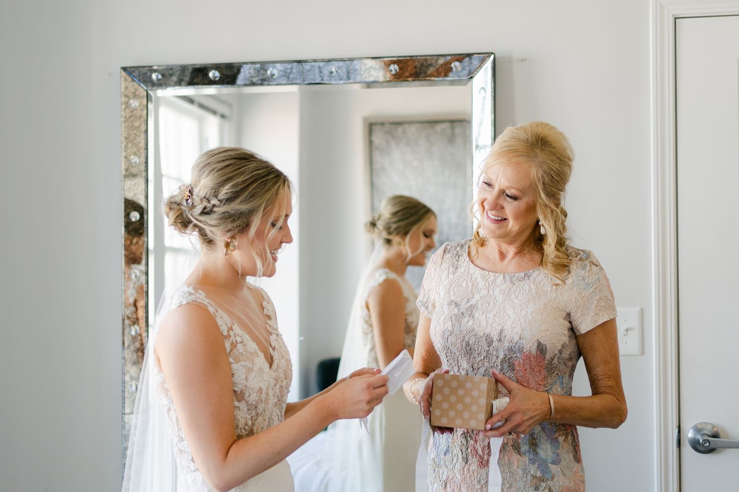 Philadelphia Wedding Photographer