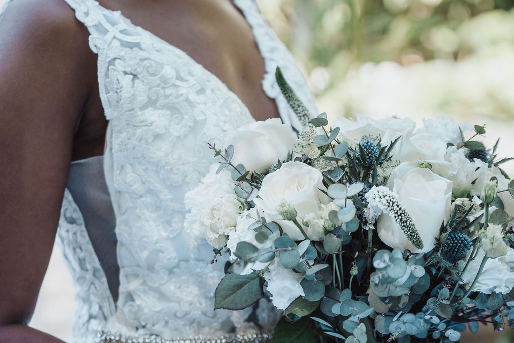 Gibraltar wedding photography botanical gardens bouquet