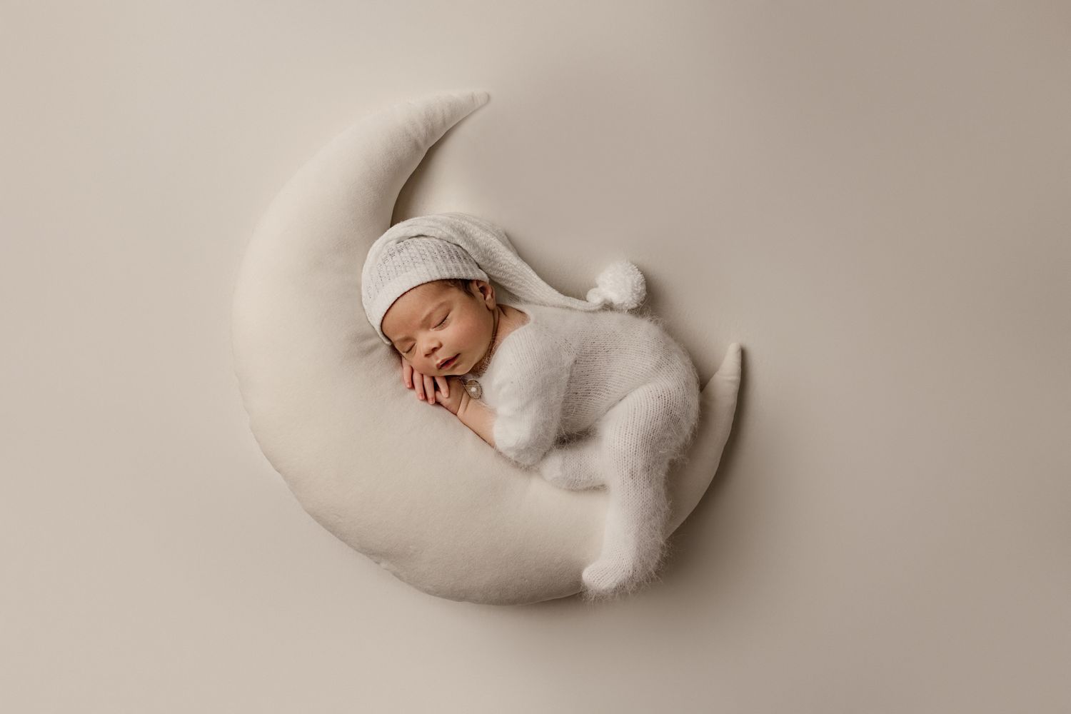 newborn photo session near me, newborn photography packages, miami newborn photographer
