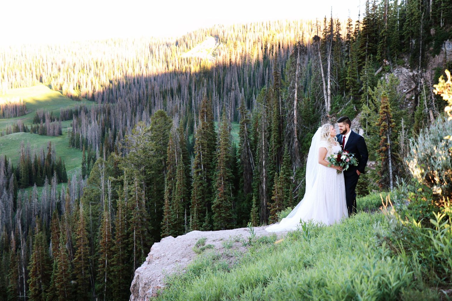utah mountain wedding, utah wedding, utah bride and groom, utah wedding