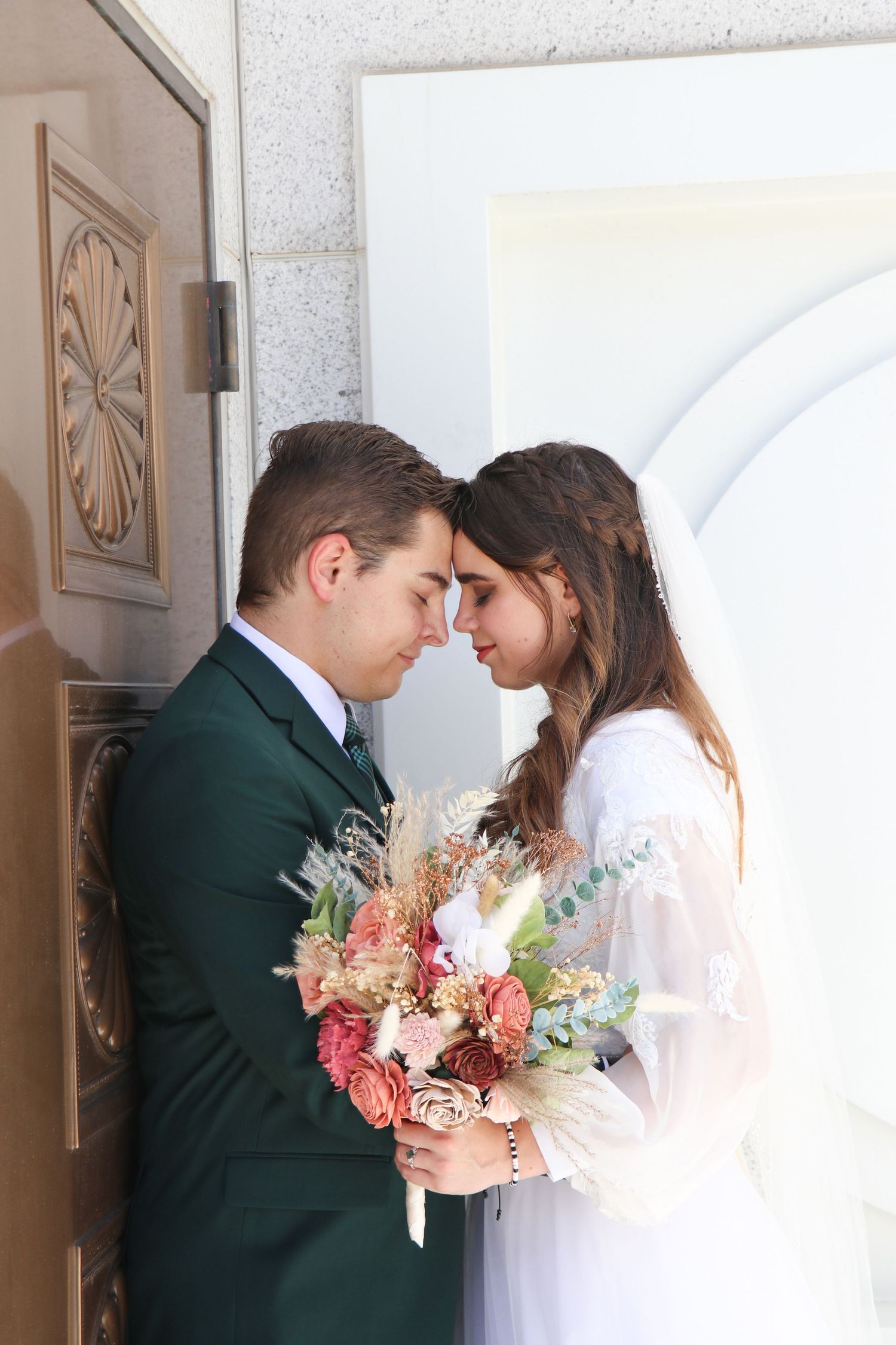bountiful temple wedding photos, temple wedding utah, bountiful utah wedding, lds wedding photos, lds temple wedding