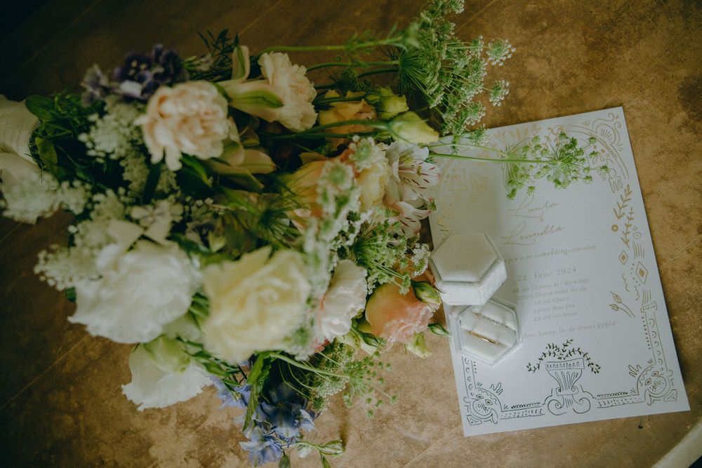 Découvrez le mariage élégant de Laura et Leandro au Château de l'Hermitage à Ennery, immortalisé par Julie Fox, photographe de mariage