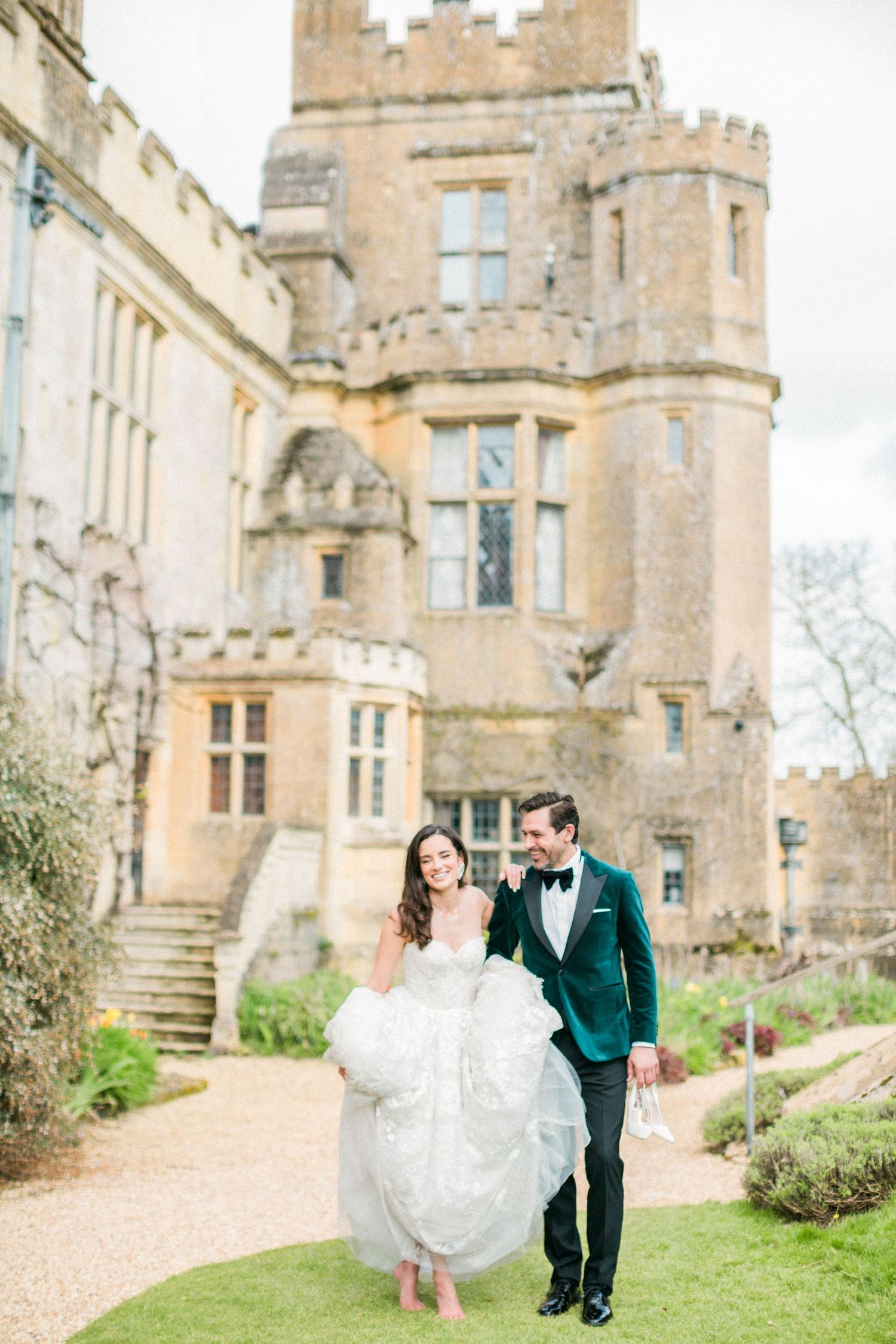 Hayley Elizabeth wedding photographer sudeley castle weddings couple portraits of bride and groom the cotswolds