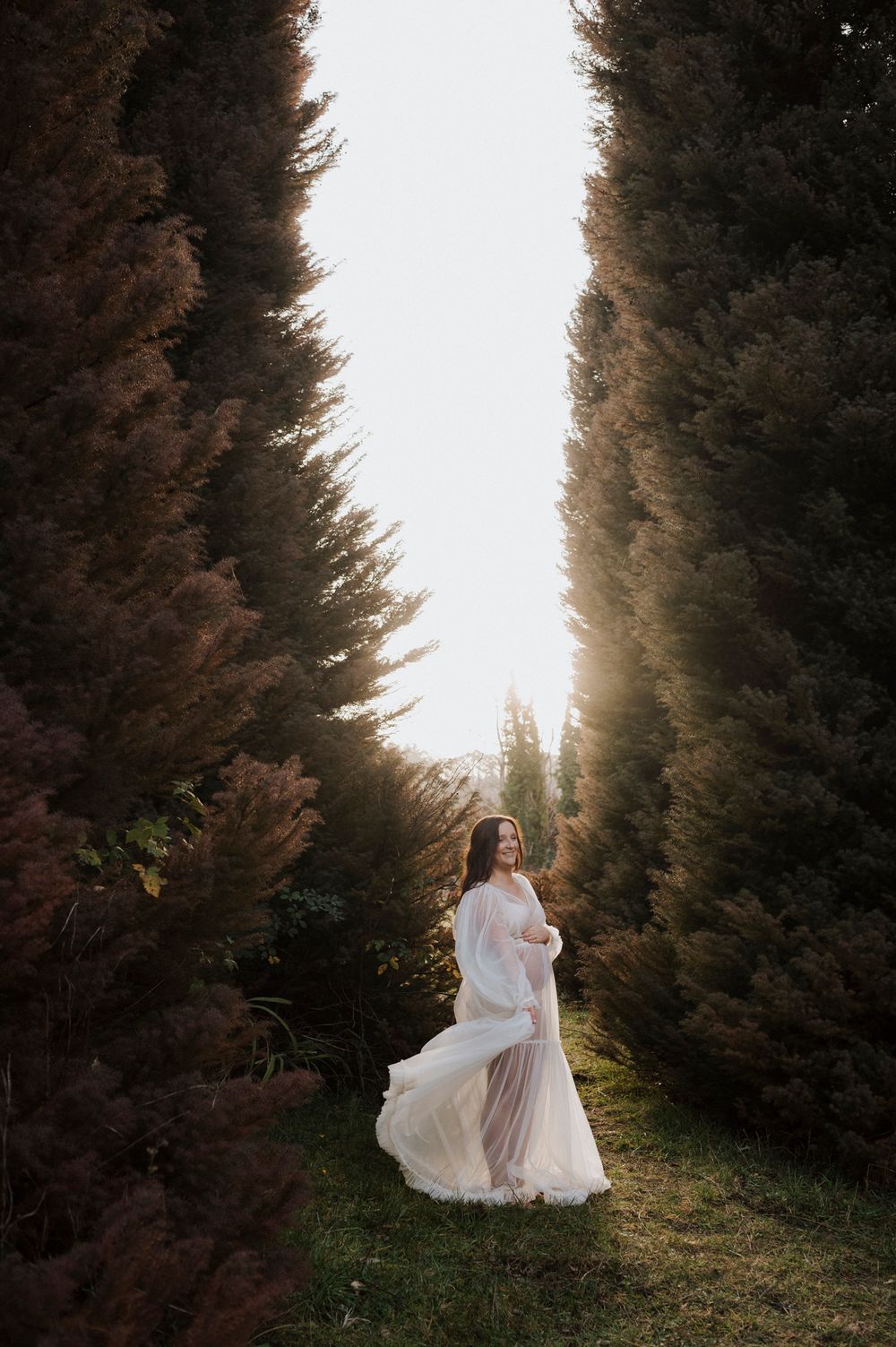 Maternity Portrait RJ Hamer Dandenongs Everything Lace Hire Dress