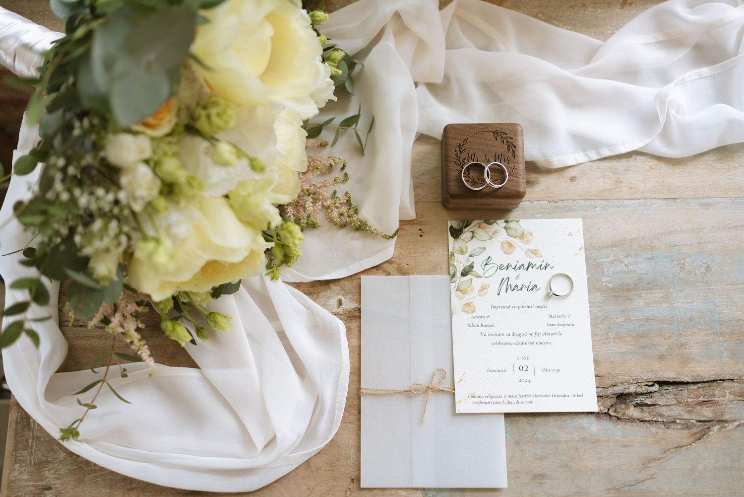 fotografii detalii invitatie de nunta