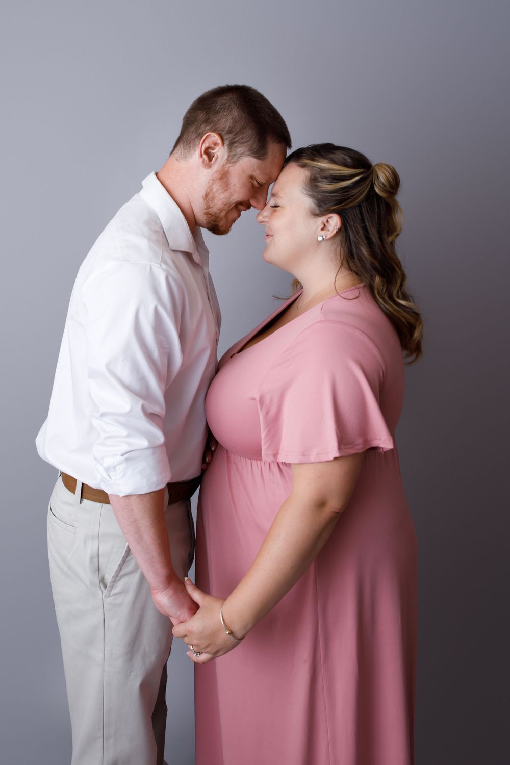 Maternity Session 
Studio Maternity Session