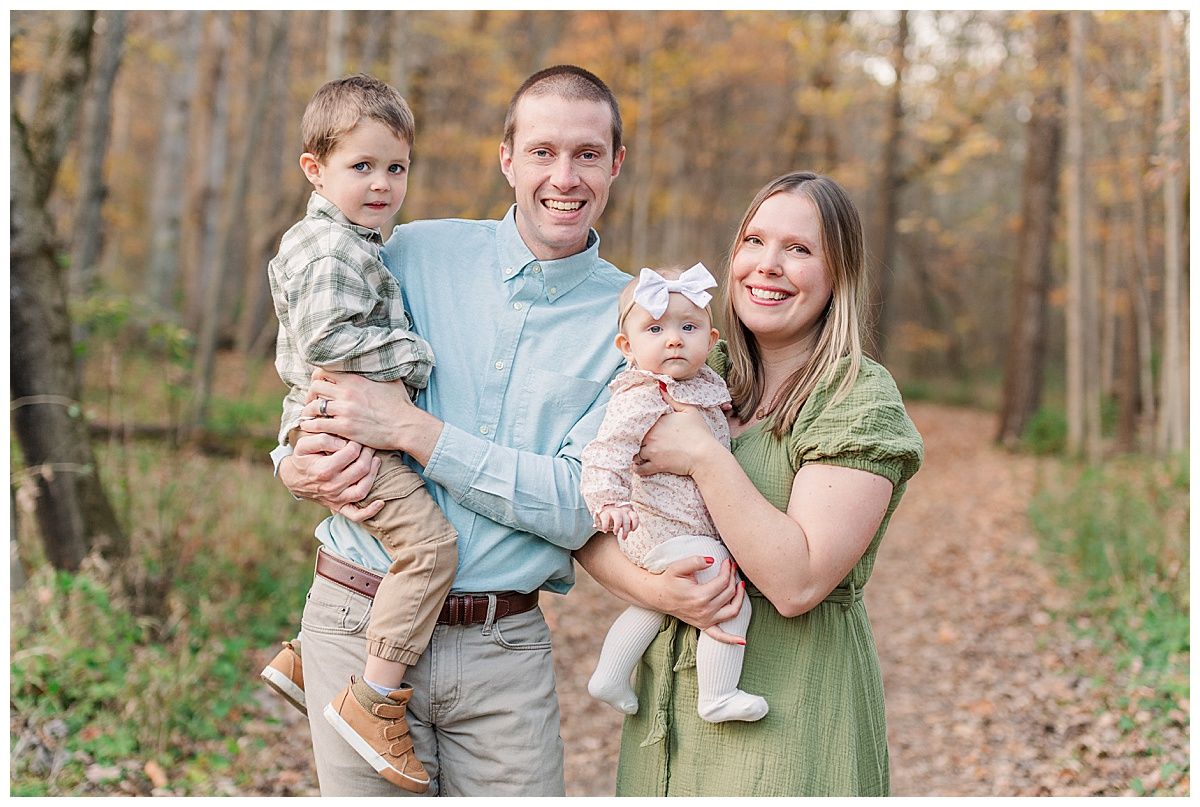 Zionsville Family Photographer captures Fall Portraits
