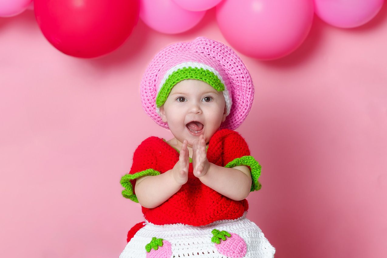 midland tx photographer cake smash portrait session strawberry shortcake cake smash photo session strawberry cake smash