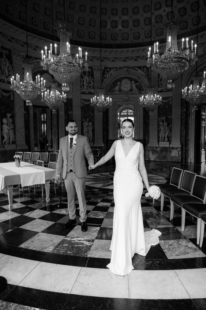 Professioneller Hochzeitsfotograf in Köln, der emotionale Momente und kreative Details eurer Hochzeit einfängt